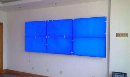 曲面：液晶拼接也來嗨，到底能多看好呢