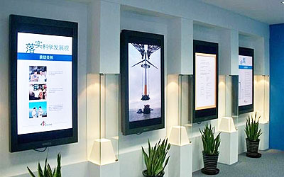 當今市場液晶廣告機迅猛發(fā)展加快行業(yè)騰飛