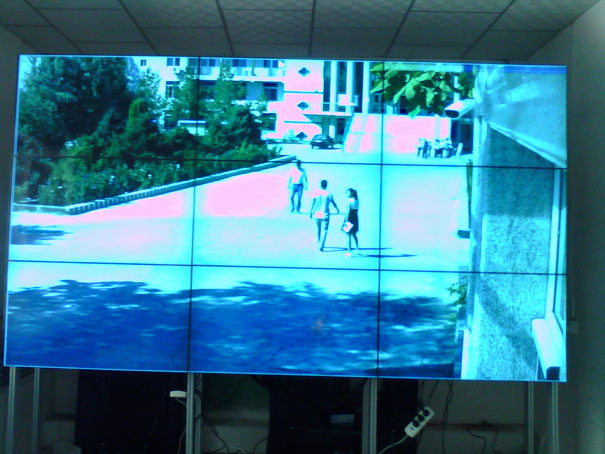 46寸液晶拼接屏重慶榮祥物業(yè)公司應(yīng)用案例