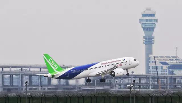透過(guò)C919首飛成功看液晶顯示系統(tǒng)如何支援國(guó)家項(xiàng)目