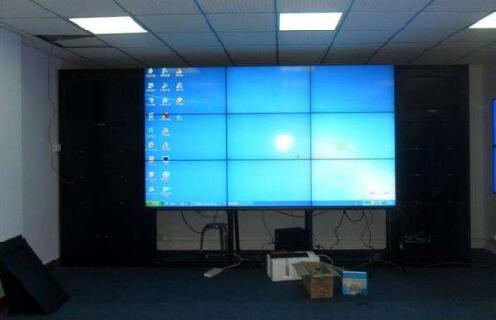 46寸液晶拼接墻顯示系統(tǒng)中該如何選擇拼接處理器