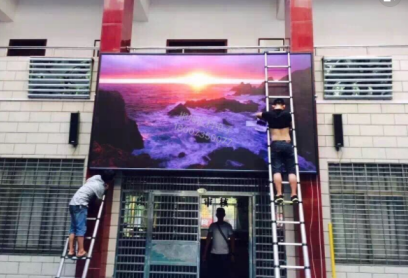 液晶拼接安裝施工需考慮設(shè)備后期的維護問題-勁浪科技