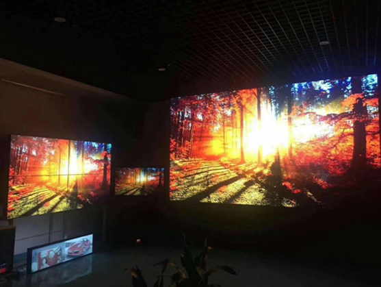 會議室和報(bào)告廳拼接大屏幕解決方案