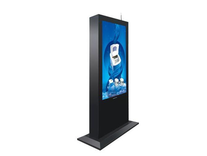 戶外廣告機(jī)有哪些特點(diǎn)和優(yōu)勢？